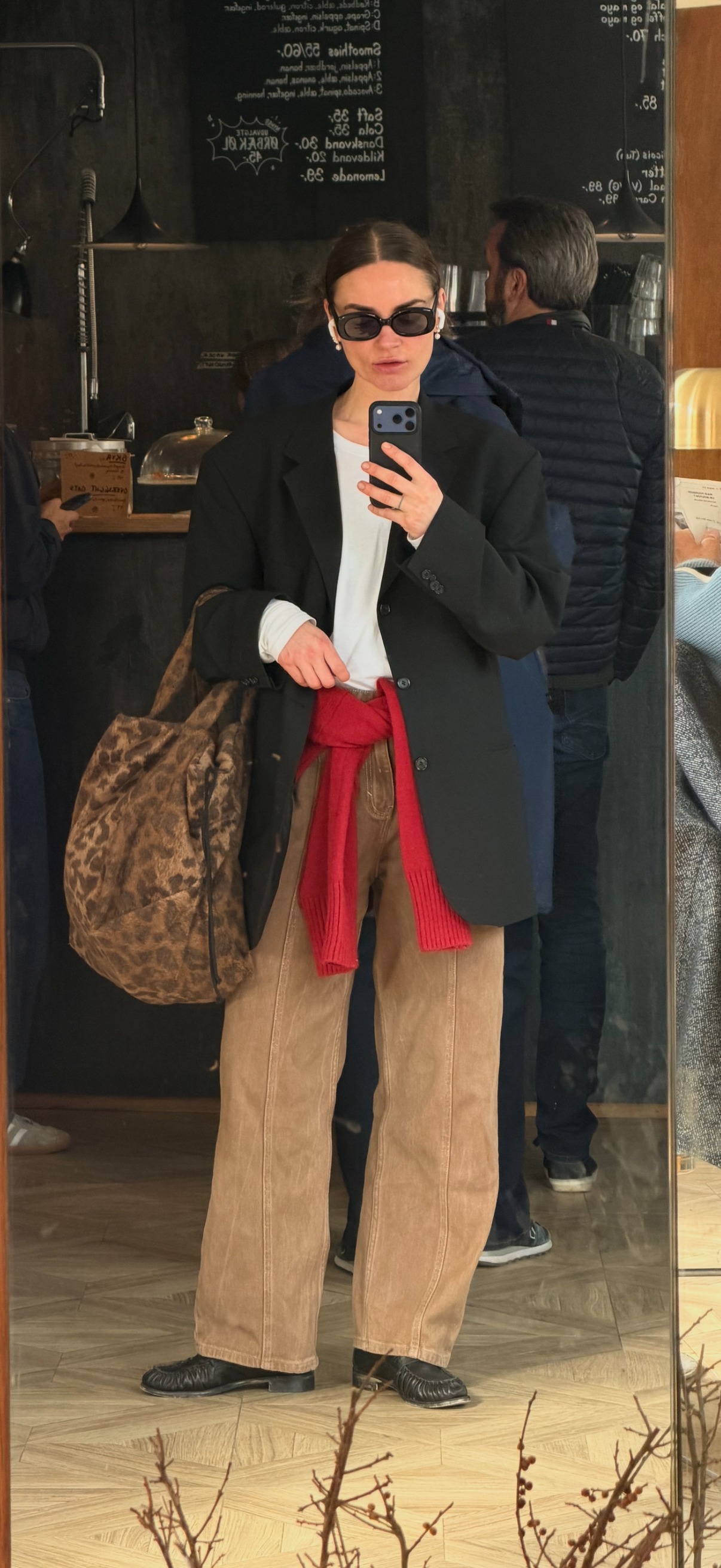 leo weekend taske